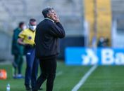 Renato rechaça fase 'péssima' e pressão no Grêmio e revela ordem para o Gre-Nal