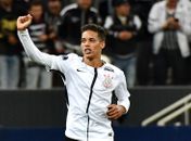 Perinho comemora gol pelo Corinthians