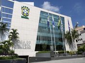 CBF e clubes voltam a discutir retorno do público aos estádios brasileiros
