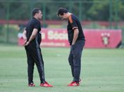 Luxemburgo foi respaldado por Alexandre Faria (Foto: Marlon Costa / Pernambuco Press)
