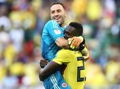 Colômbia vence Senegal com gol de Mina e se classifica