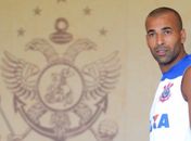 Namoro antigo, salário 'baixo' e gratidão: a volta de Sheik ao Timão