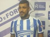 Zagueiro Rodrigo Lobão é o primeiro a renovar contrato com o CSA