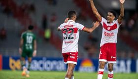 CRB domina e vence o Sousa, mas acaba eliminado na Copa do Nordeste
