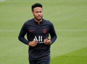 PSG frustra tentativa do Barcelona e rejeita liberar Neymar por empréstimo