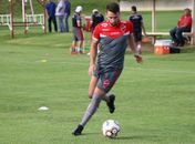 Elias é um dos reforços do Vila Nova para a Série B (Foto: Comunicação / Vila Nova)