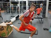 Autor de 16 gols na temporada pelo FluGoiânia, atacante Gustavo, de 17 anos, aproveita férias para treinar