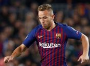 Barcelona e Juventus negociam troca de Pjanic por Arthur, diz jornal