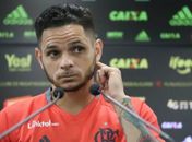 Jogador do Flamengo abre o jogo e fala sobre o comportamento de Diego Alves