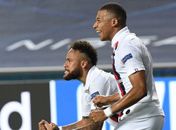 Neymar e Mbappé comemoram classificação do Paris Saint-Germain às semifinais 