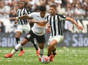 Volantes do Corinthians criticam vídeo de Peres: 'Tem que ter respeito'
