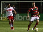 CRB perde para a Portuguesa-RJ e está eliminado da Copa do Brasil
