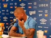 Entre os 35 de Tite na seleção, zagueiro Dedé se emociona: ‘Que momento’