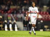 Régis tem 28 anos e contrato com o São Paulo até abril de 2019 (Foto: Fernando Dantas/Gazeta Press)
