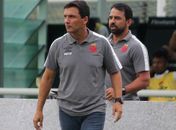 Zé Ricardo lembra que o chamaram de ‘maluco’ por assumir o Vasco
