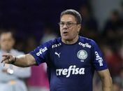 Luxemburgo destaca mortos por coronavírus e coloca futebol em segundo plano