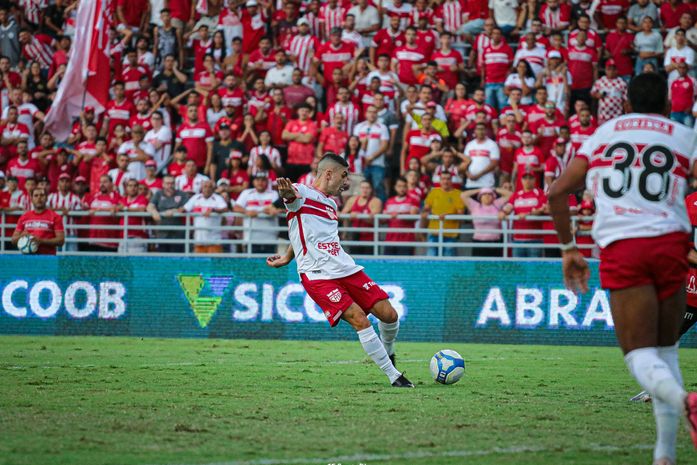 CRB marca nos acréscimos, vence o Ituano e segue campanha de recuperação na Série B

