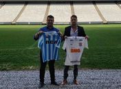 Medo de punição faz Racing pedir para torcida não chamar corintianos de 'macacos'