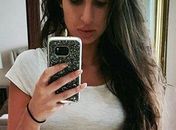 Ring girl é vetada de participar de evento por causa do tamanho dos seus seios