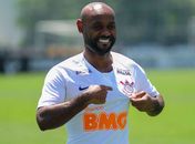 Vagner Love se coloca à disposição para clássico: Como centroavante ou falso 10