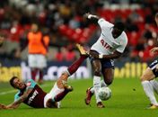 Tottenham aplica punição perpétua a torcedores que atiraram urina em rivais