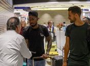 Gérson e Pablo Marí desembarcam no Rio e irão ao Maracanã acompanhar o Flamengo