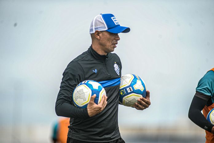 Após “pacote de dispensas”, CSA intensifica contratações para superar crise na Série C