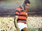 Morre o ex-atacante "Batuta", ídolo do Flamengo
