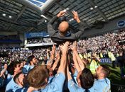 Manchester City sai atrás, mas goleia Brighton e conquista o bicampeonato inglês
