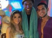 Jogador do Vélez vai fantasiado de 'Negão do WhatsApp' a festa do clube
