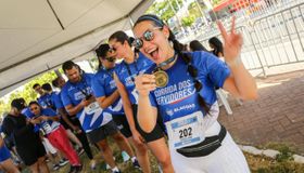 Corrida dos Servidores de Alagoas 2025 reúne mais de 800 participantes na orla da capital
