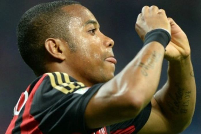 Sob risco de prisão, Robinho não viaja à Itália para jogo de sua equipe