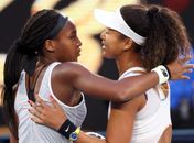 Coco Gauff e Naomi Osaka estão entre as atletas mais engadas contra o racismo