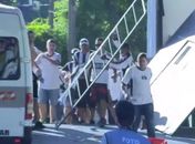 Torcedores derrubam portão e invadem estádio antes de partida da Série B