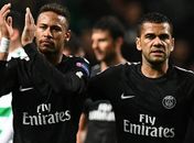 Jornal já vê Neymar ameaçar Messi e Cristiano Ronaldo pela Bola de Ouro