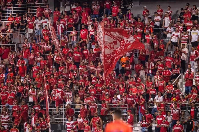Torcida do CRB presente no Estádio Rei Pelé