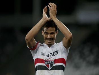 Hernanes marcou gol em reestreia pelo São Paulo (Foto: Luciano Belford/Estadão Conteúdo)