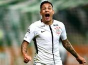 Em alta no Corinthians, Guilherme Arana celebrou a importante vitória no clássico (Foto: Djalma Vassão/Gazeta Press)