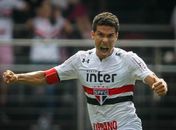 Hernanes foi o grande destaque na vitória sobre o Cruzeiro (Foto: Jales Valquer/Fotoarena/Estadão Conteúdo)