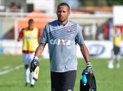 São Paulo tem interesse em contratar goleiro pego no doping