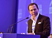 Governador Doria diz que times têm que terminar paulista antes do Brasileiro