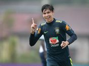 Biel celebra primeiro gol pela seleção brasileira e valoriza período de treinos na Granja Comary