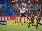 CRB vence Sampaio Corrêa e assume liderança da Copa do Nordeste