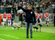 Treinador elogiou o currículo do colombiano (Foto: Sergio Barzaghi/Gazeta Press)