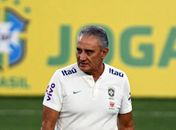Tite admite: 'Continuo sem dormir direito para neutralizar Messi'
