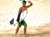 Gabriel Medina avança na briga pelo tricampeonato mundial