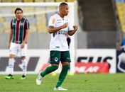 Botafogo monitora situação de Caio Dantas, vice-artilheiro do Carioca