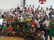 Destacado em vermelho, Savio na reunião com jogadores em São Januário, pouco mais de um ano depois do episódio com Rodrigo (Foto: Reprodução)