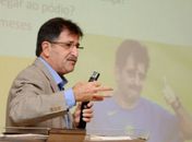 René Simões aconselha treinadores (Foto: Reprodução/Facebook)
