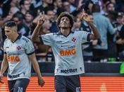 Vasco vence São Paulo com tranquilidade e respira no Brasileirão